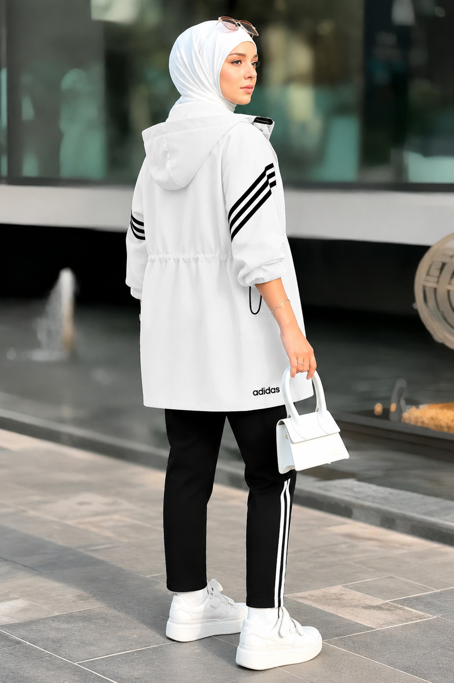 Sports outfit